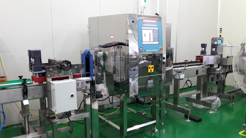 Image of X-ray inspction equipment XIS-7000 in D company