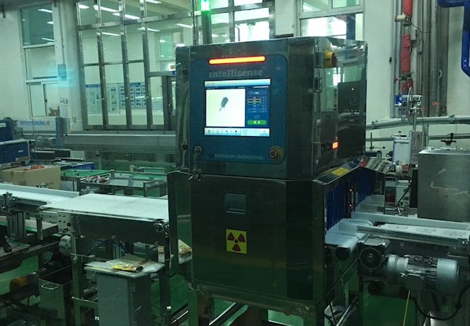 Image of X-ray inspction equipment XIS-3500 in F company